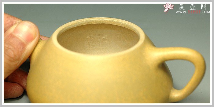 紫砂壶图片：平盖段泥石瓢 - 宜兴紫砂壶网