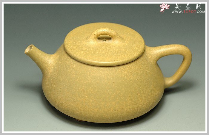 紫砂壶图片：平盖段泥石瓢 - 宜兴紫砂壶网