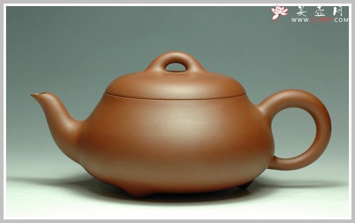 紫砂壶图片：全手之三弯石瓢 - 宜兴紫砂壶网
