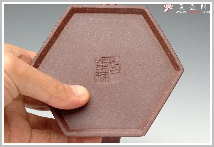 紫砂壶图片：全手紫泥高六方 - 宜兴紫砂壶网