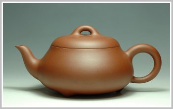 紫砂壶图片：全手之三弯石瓢 - 宜兴紫砂壶网