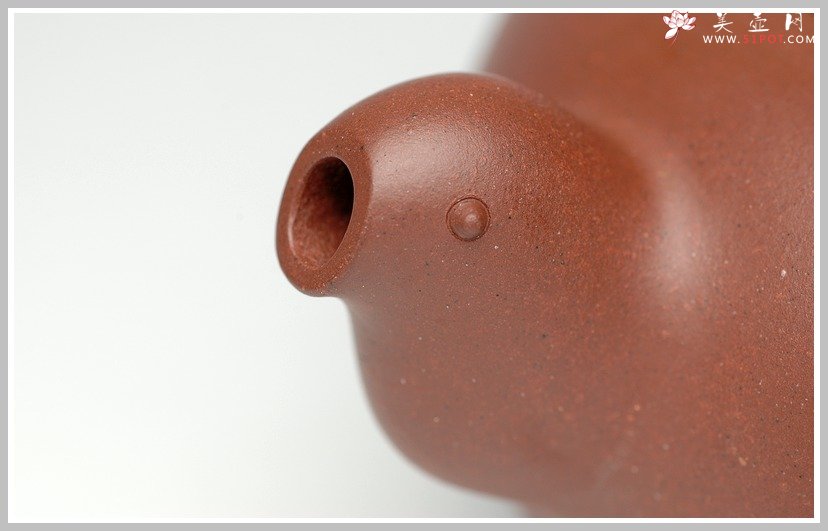 紫砂壶图片：厉上清刻 飞 - 宜兴紫砂壶网