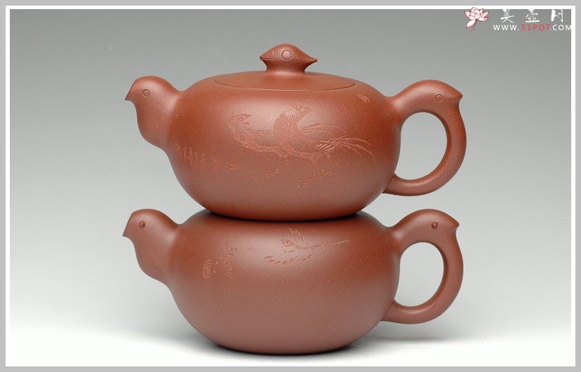 紫砂壶图片：厉上清刻 飞 - 宜兴紫砂壶网