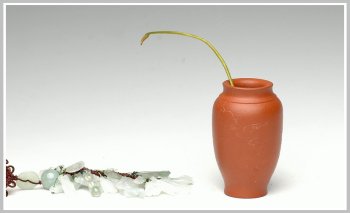 紫砂壶图片：全手朱泥雅致小鸟花瓶 - 宜兴紫砂壶网