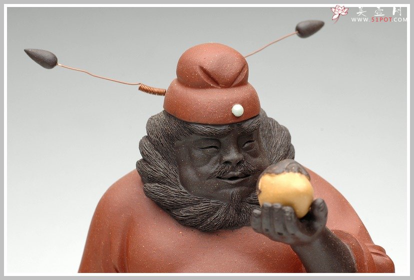 紫砂壶图片：钟馗引福 - 宜兴紫砂壶网