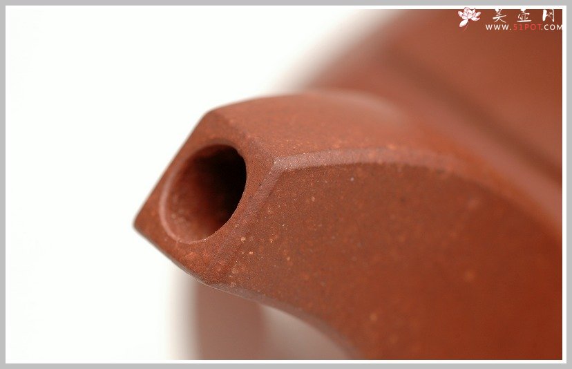 紫砂壶图片：四方抽角 - 宜兴紫砂壶网