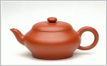 紫砂壶图片：小煤窑朱泥之和扁 - 宜兴紫砂壶网