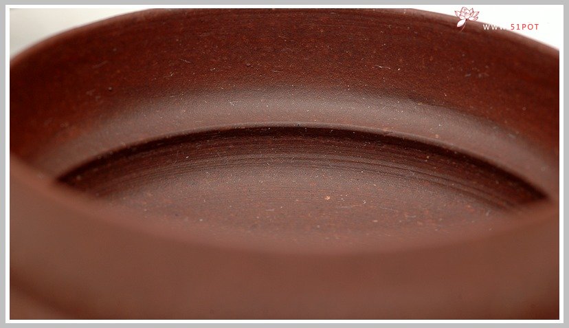 紫砂壶图片：全手一捺底刹瓦成型之仿古 - 宜兴紫砂壶网