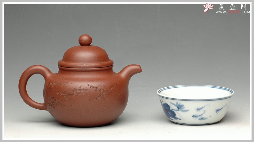 紫砂壶图片：鱼乐之掇球 - 宜兴紫砂壶网