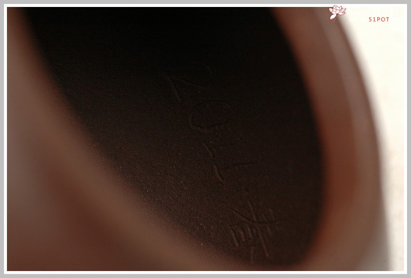 紫砂壶图片：见功力之全手筋纹花蕾 - 宜兴紫砂壶网