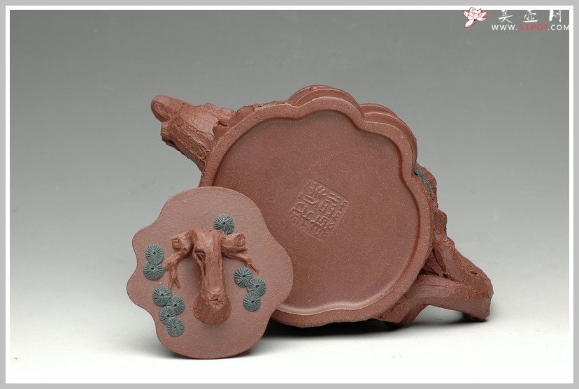 紫砂壶图片：全手花货精品之松竹常青2 - 宜兴紫砂壶网