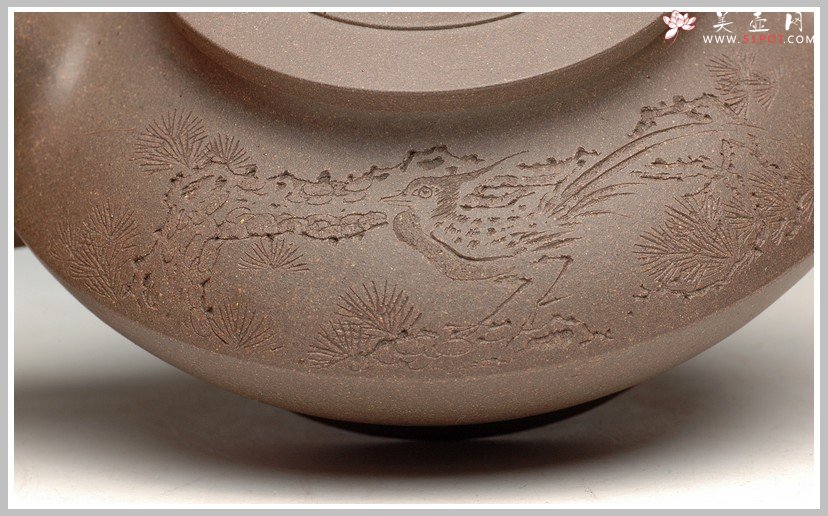 紫砂壶图片：和石双刀刻绘 合璧 - 宜兴紫砂壶网