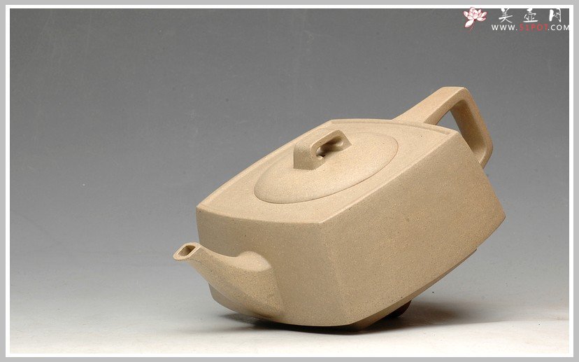 紫砂壶图片：优质本绿 全手精品砂四方 - 宜兴紫砂壶网