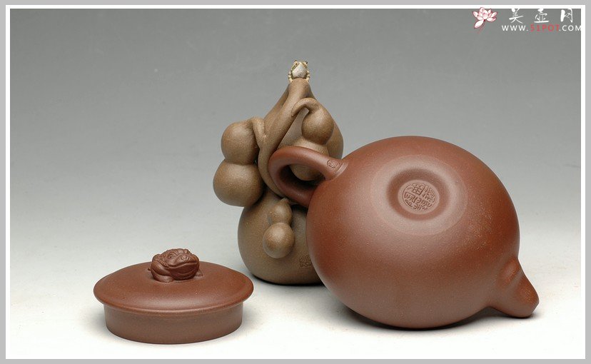 紫砂壶图片：极品老紫泥 道洪风格之金蟾 进宝 - 宜兴紫砂壶网