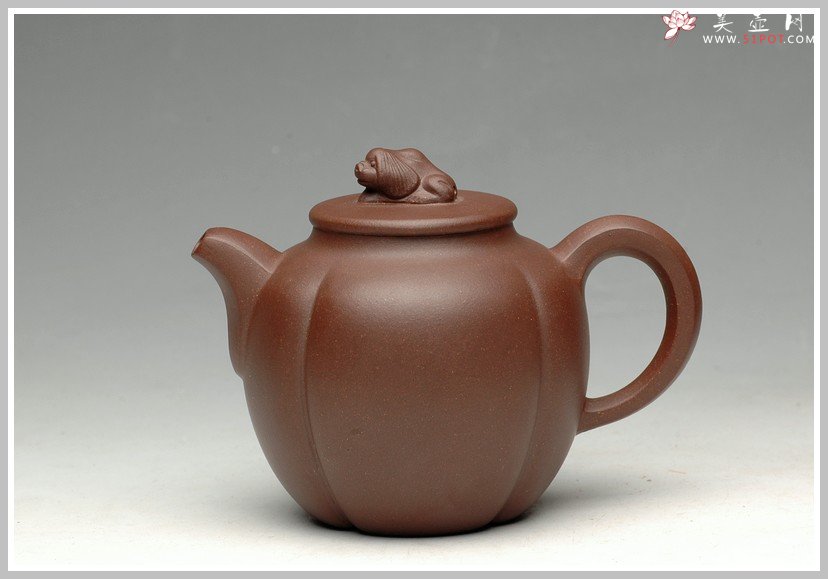 紫砂壶图片：极品老紫泥旺犬招财 - 宜兴紫砂壶网
