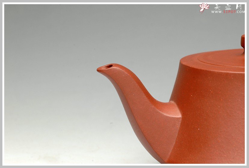 紫砂壶图片：线条之优美 础韵 - 宜兴紫砂壶网