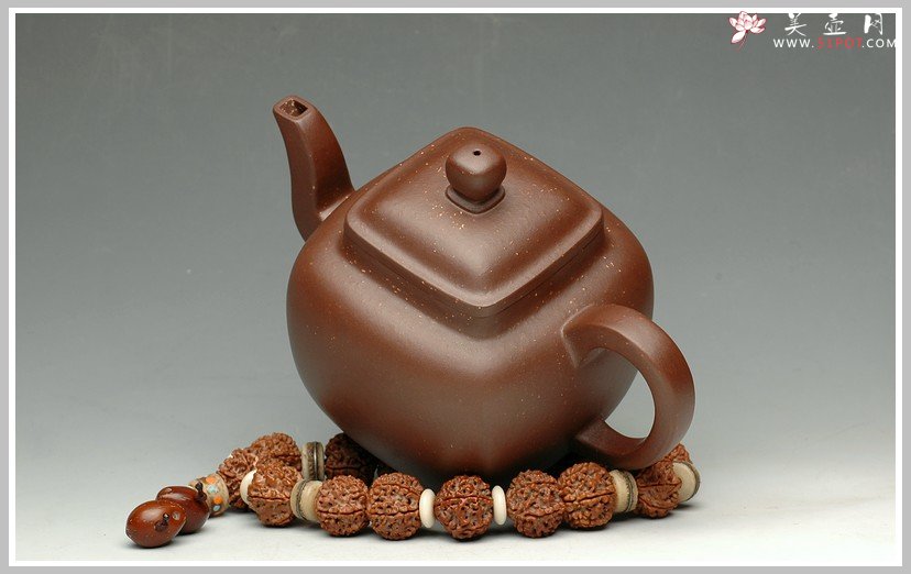 紫砂壶图片：四足方壶 - 宜兴紫砂壶网