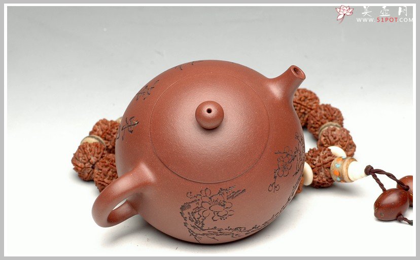 紫砂壶图片：东风第一枝 刻梅西施 - 宜兴紫砂壶网