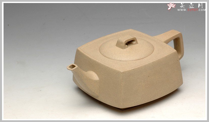 紫砂壶图片：优质本绿 全手精品砂四方 - 宜兴紫砂壶网