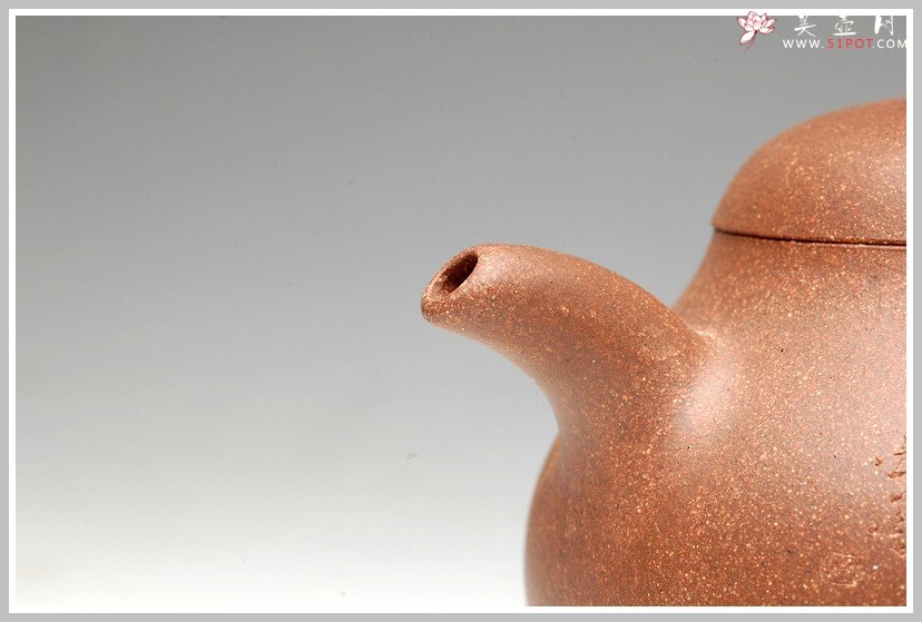 紫砂壶图片：经典之作 风雅俊秀 全手茄段 - 宜兴紫砂壶网