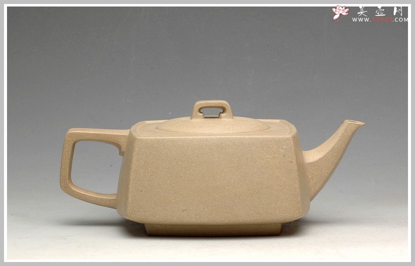 紫砂壶图片：优质本绿 全手精品砂四方 - 宜兴紫砂壶网