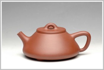 紫砂壶图片：传统耐品之全手石瓢 - 宜兴紫砂壶网