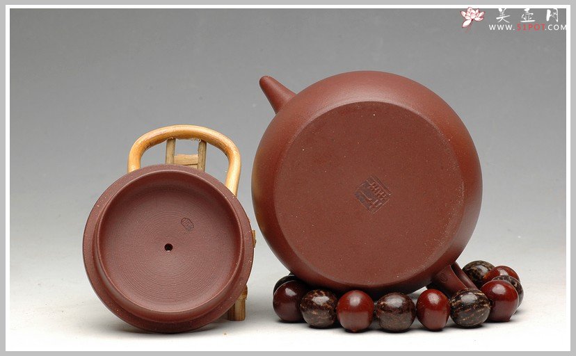 紫砂壶图片：王强爱徒 实力之作 俊秀稳重 平盖莲子 - 宜兴紫砂壶网