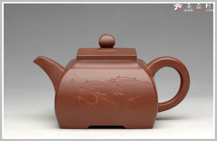 紫砂壶图片：史金妹老师新品 全手志在四方 李昌鸿大师即兴装饰 - 宜兴紫砂壶网