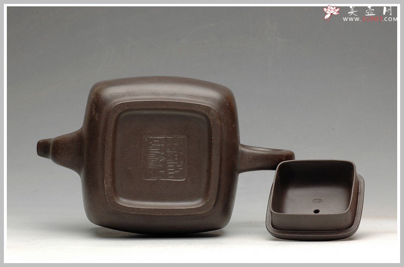 紫砂壶图片：合璧如意  2006年被中南海紫光阁收藏 - 宜兴紫砂壶网