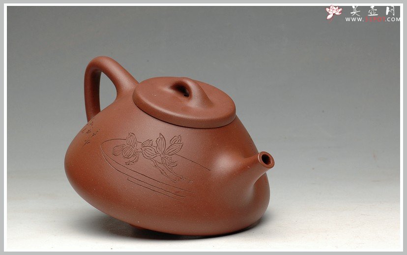 紫砂壶图片：国助和石刻绘 摹潘天寿兰花 顾云峰全手子冶石瓢 - 宜兴紫砂壶网