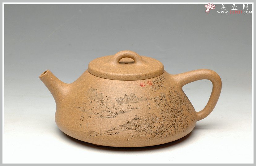 紫砂壶图片：强强联合 李彦雄通景山水 全手子冶石瓢 - 宜兴紫砂壶网