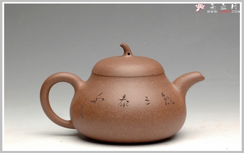 紫砂壶图片：文雅秀丽 全手刻鸟茄段 - 宜兴紫砂壶网