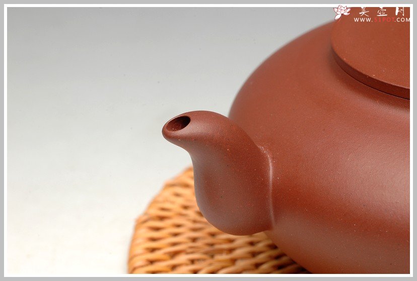 紫砂壶图片：圆润之美 实力派曲峰老师新品 全手和顺壶 - 宜兴紫砂壶网