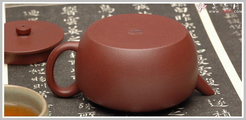 紫砂壶图片：王强爱徒 实力之作 俊秀稳重 平盖莲子 - 宜兴紫砂壶网