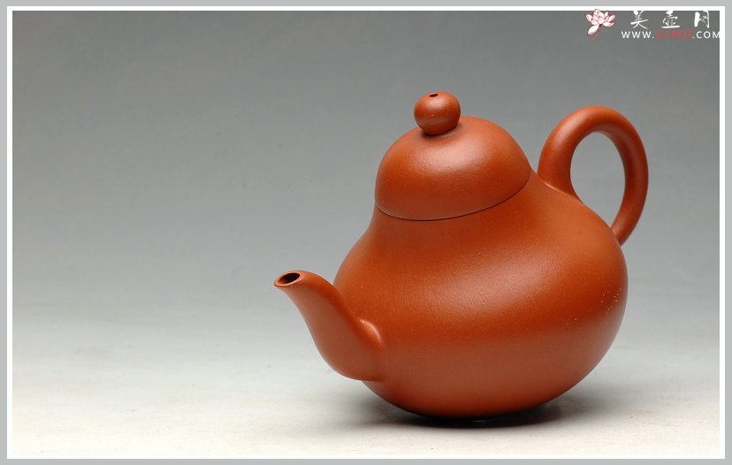 紫砂壶图片：俊秀高雅 摹古取趣  全手思亭 - 宜兴紫砂壶网