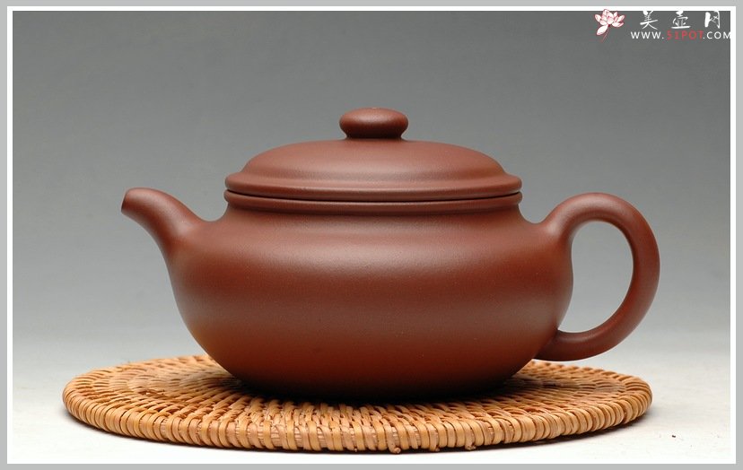 紫砂壶图片：追摹大亨风采 原矿迷人红皮龙 全手仿古 - 宜兴紫砂壶网