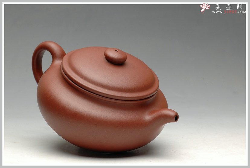 紫砂壶图片：追摹大亨风采 原矿迷人红皮龙 全手仿古 - 宜兴紫砂壶网