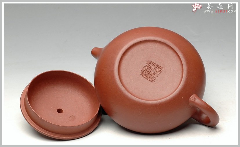 紫砂壶图片：温润如玉 追慕大亨 全手扁腹 - 宜兴紫砂壶网