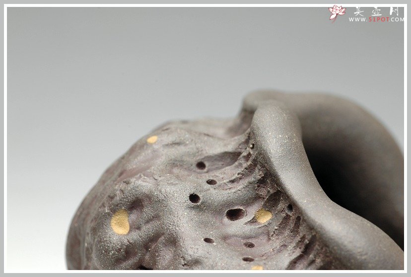 紫砂壶图片：古俊高雅  莲蓬香炉 小水洗 稀少青灰泥 - 宜兴紫砂壶网