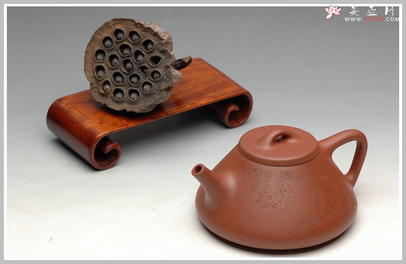 紫砂壶图片：国助和石摹范曾童趣画  顾云峰全手子冶石瓢 - 宜兴紫砂壶网