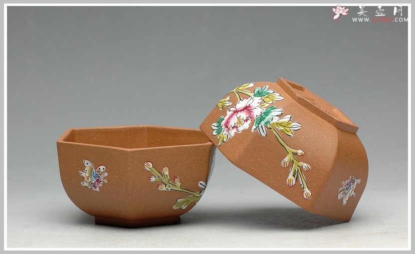 紫砂壶图片：牡丹蝴蝶 点彩 六方品茗杯 - 宜兴紫砂壶网