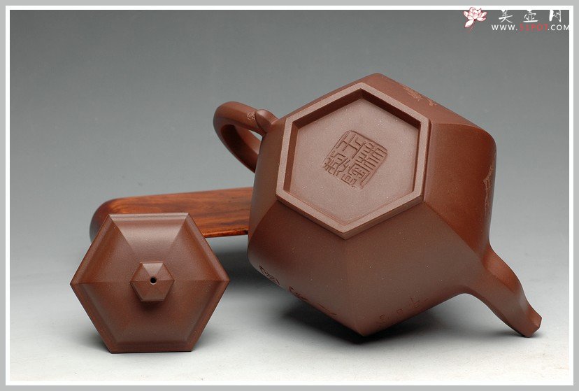 紫砂壶图片：国高工饱满大气 全手工 意方壶 仅供欣赏 请勿询价 - 宜兴紫砂壶网