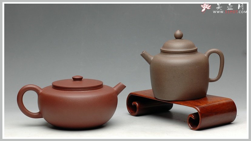 紫砂壶图片：轻巧实用 炮管杀茶 墨陶装饰鸳鸯  全手高德中 - 宜兴紫砂壶网