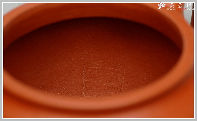 紫砂壶图片：冬日必备朱泥小壶 全手利器 全手小掇只 - 宜兴紫砂壶网