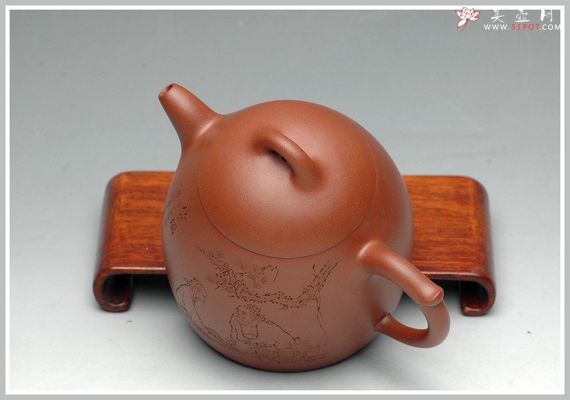 紫砂壶图片：刻绘漂亮 实用佳品 优质清水泥 顾式秦权 - 宜兴紫砂壶网