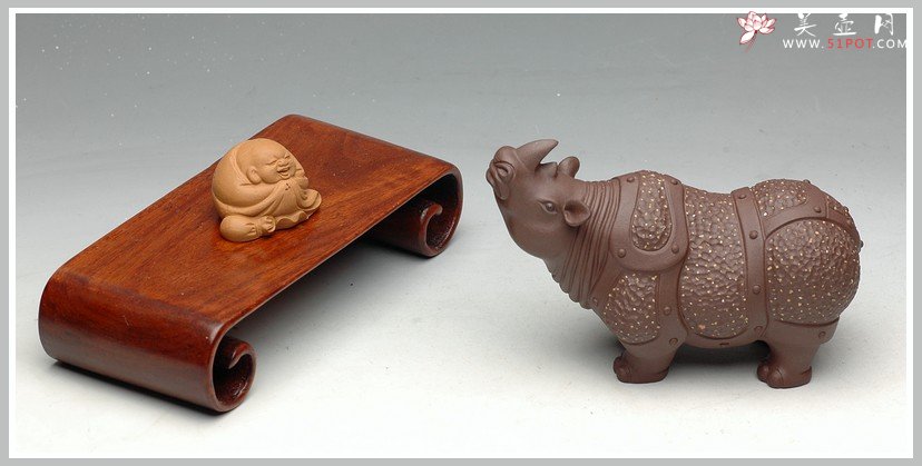 紫砂壶图片：铺金砂 精工 战牛 茶宠 - 宜兴紫砂壶网