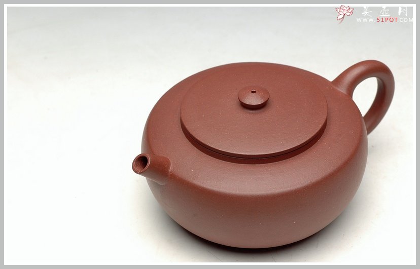 紫砂壶图片：王强爱徒 全手单片折肩 浑厚儒雅 炮管直流 汤婆 - 宜兴紫砂壶网