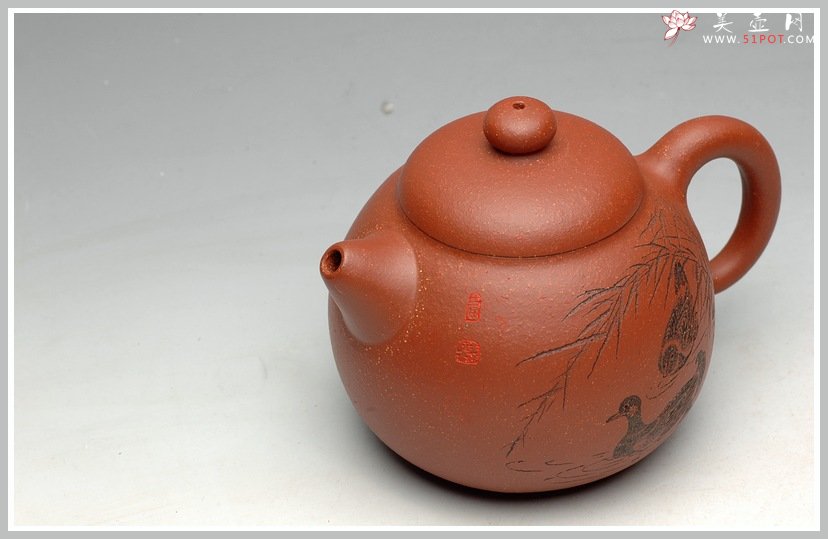 紫砂壶图片：饱满敦厚 刻绘精致 全手优质降坡泥文旦 - 宜兴紫砂壶网