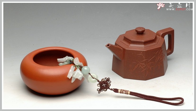 紫砂壶图片：李昌鸿老师装饰  全手小聚福八方 端庄周正 - 宜兴紫砂壶网