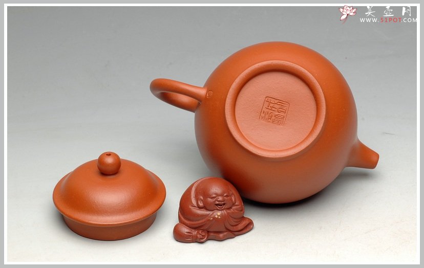 紫砂壶图片：冬日必备朱泥小壶 全手利器 全手小掇只 - 宜兴紫砂壶网